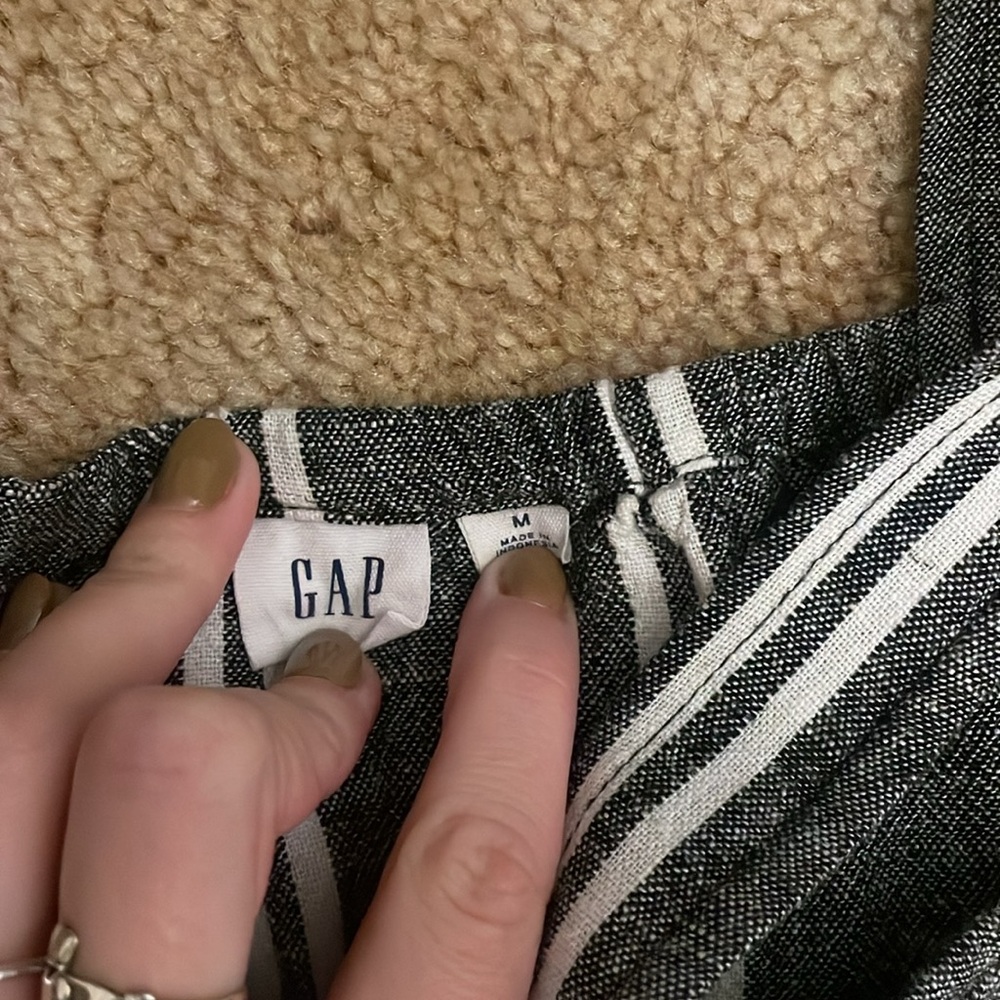 Double Sale- 2 Gap Medium Rompers - image 4